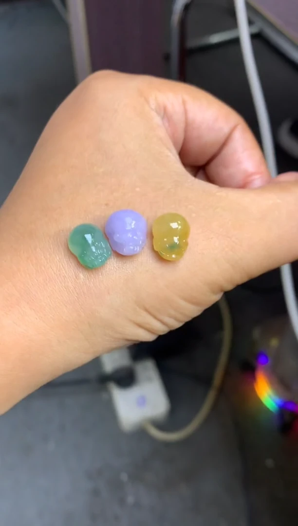 未镶嵌定制翡翠毛货