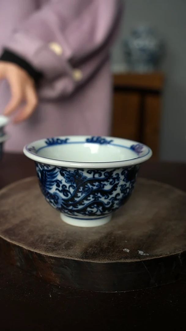 【闪购商品】微瑕福利-柴窑龙凤压手杯 大