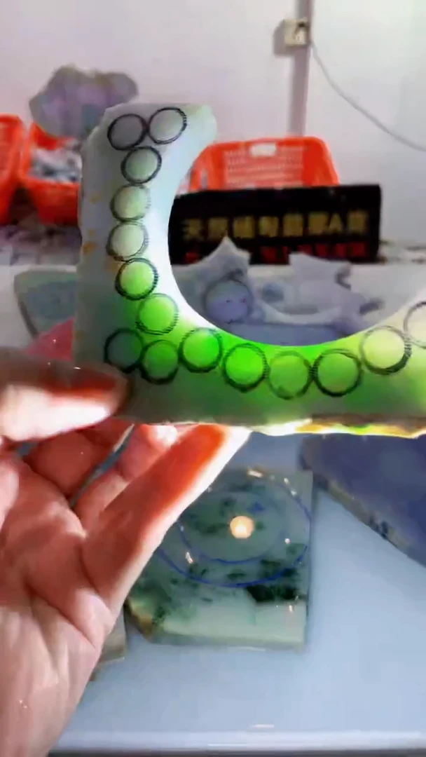 颈饰未镶嵌翡翠缅甸A货翡翠922