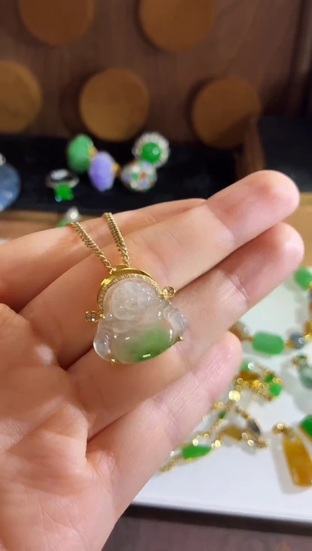 吊坠(不含链)18K金镶嵌翡翠吊坠