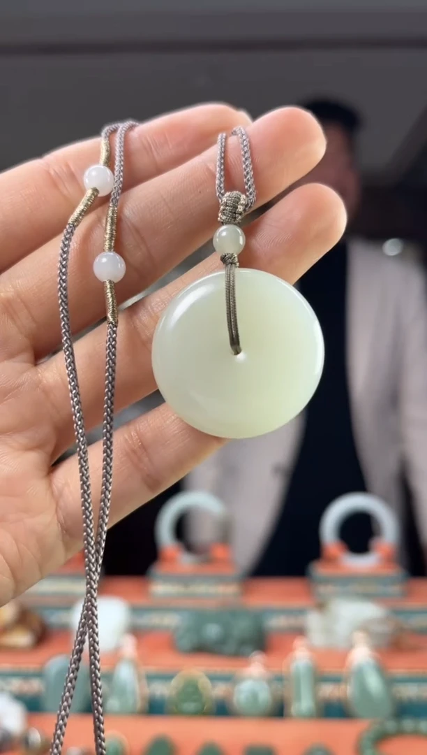 颈饰未镶嵌和田玉佩佩30mm左右