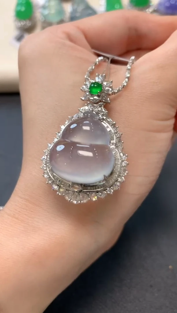 吊坠(不含链)18K金镶嵌翡翠S37