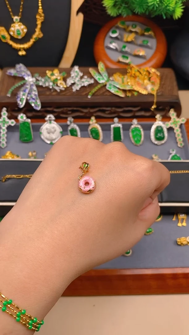 【闪购商品】翡翠吊坠(不含链)银S925镶嵌甜甜圈