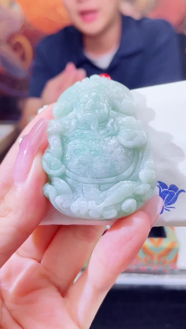 颈饰未镶嵌翡翠多样性发其一