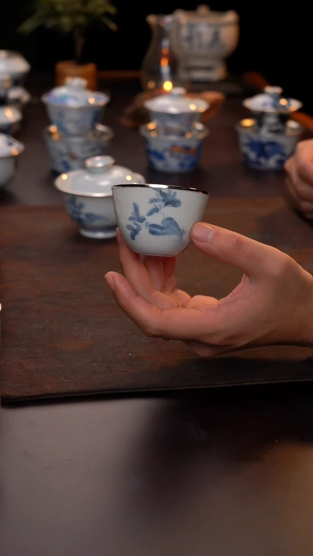 手绘兔子单杯包银口