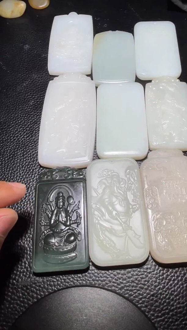 未镶嵌和田玉奇石55