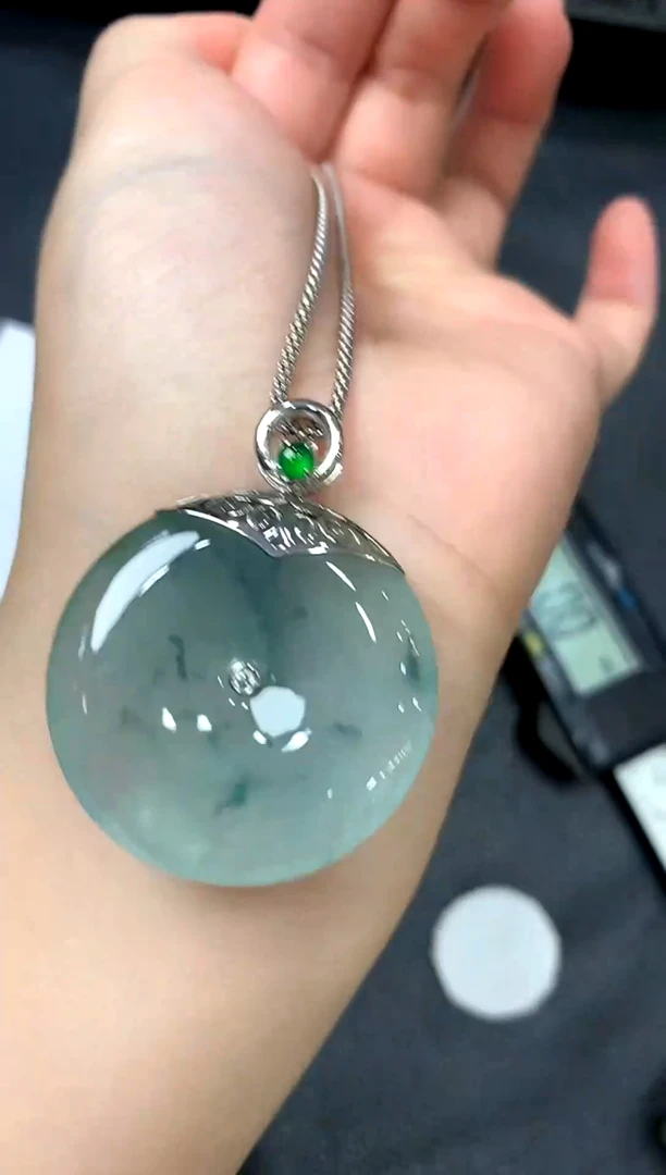 吊坠(不含链)18K金镶嵌翡翠平安扣