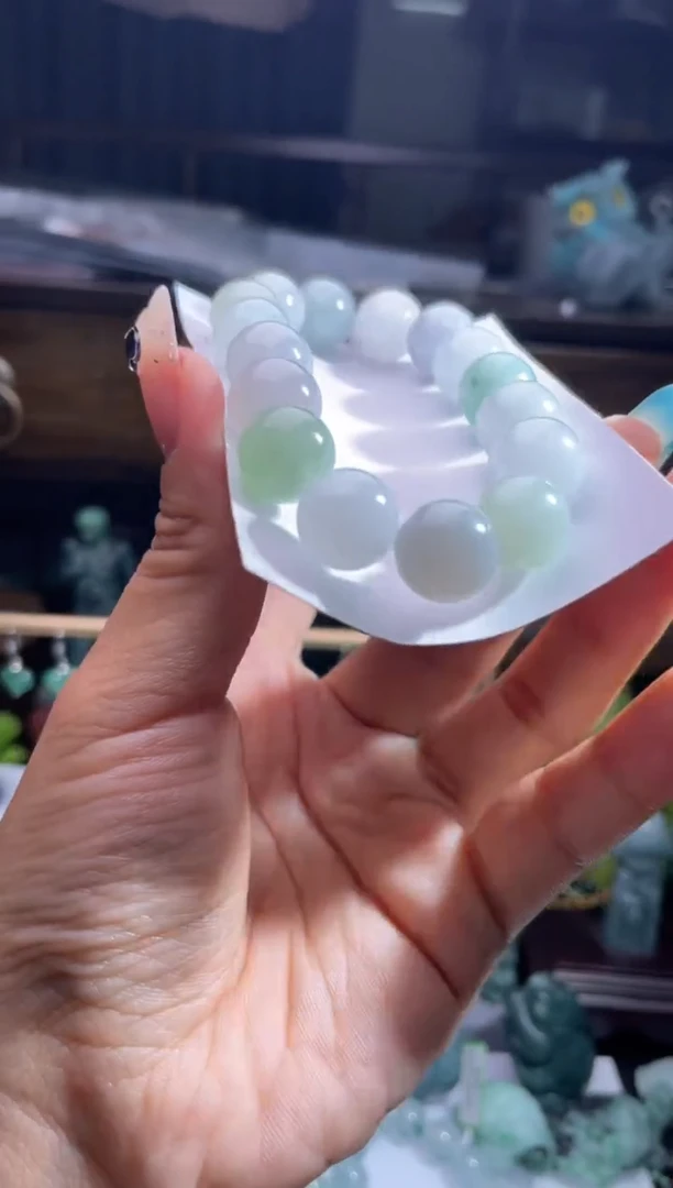 未镶嵌定制翡翠手串