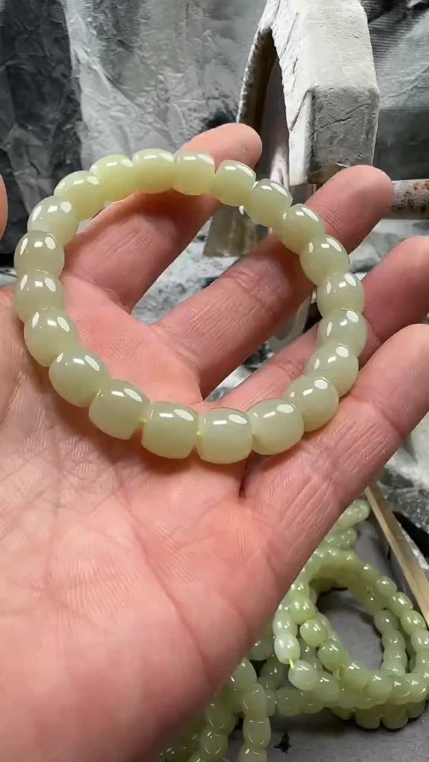 颈饰未镶嵌和田玉手串10