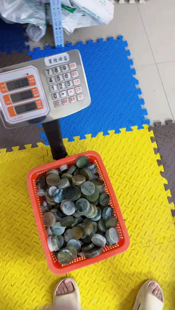 翡翠挂件未镶嵌零*102