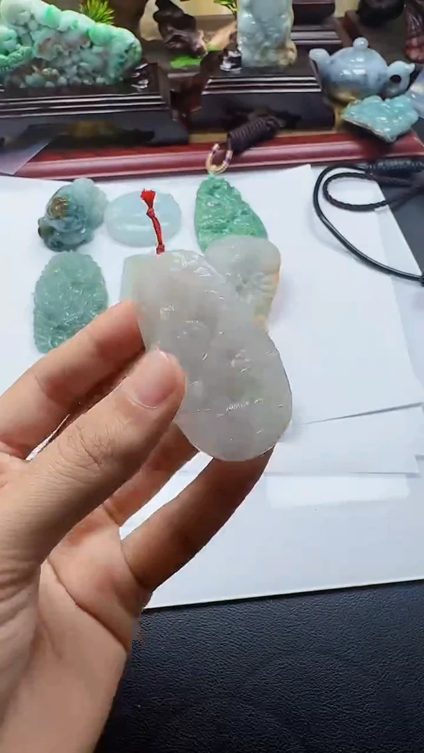 吊坠(不含链)未镶嵌翡翠1
