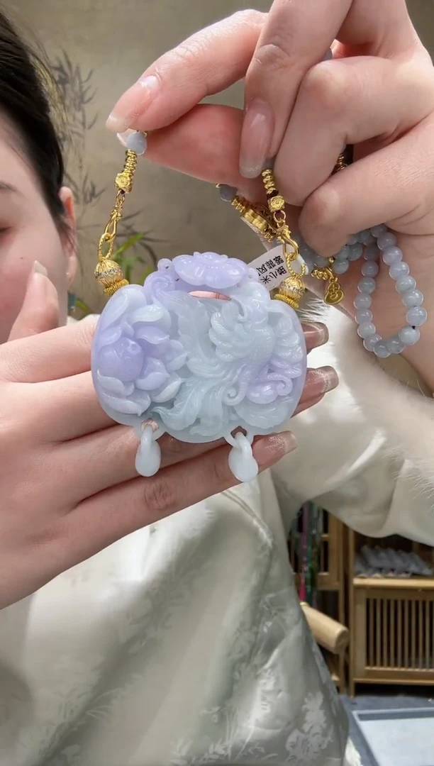 【闪购商品】翡翠颈饰未镶嵌吊坠