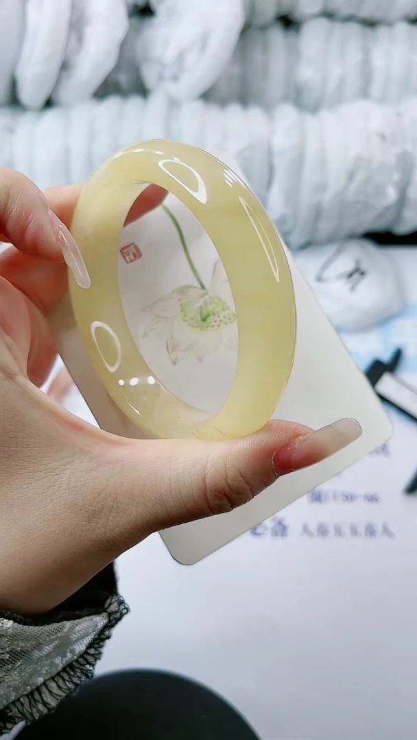 【闪购商品】石英质玉手镯未镶嵌多样性发货A329-61