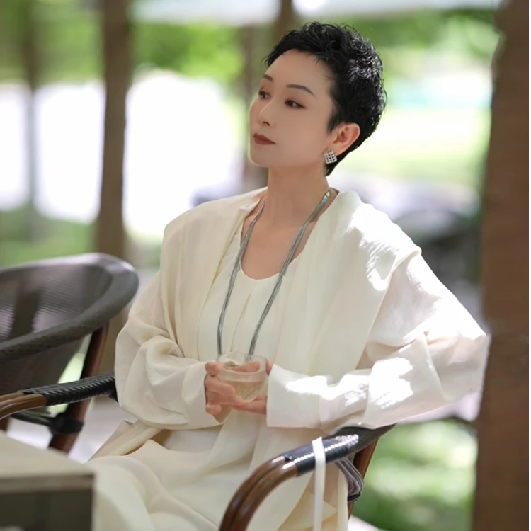 溏朵记2025夏季新款轻薄防晒高级感休闲长款风衣连帽外套88175