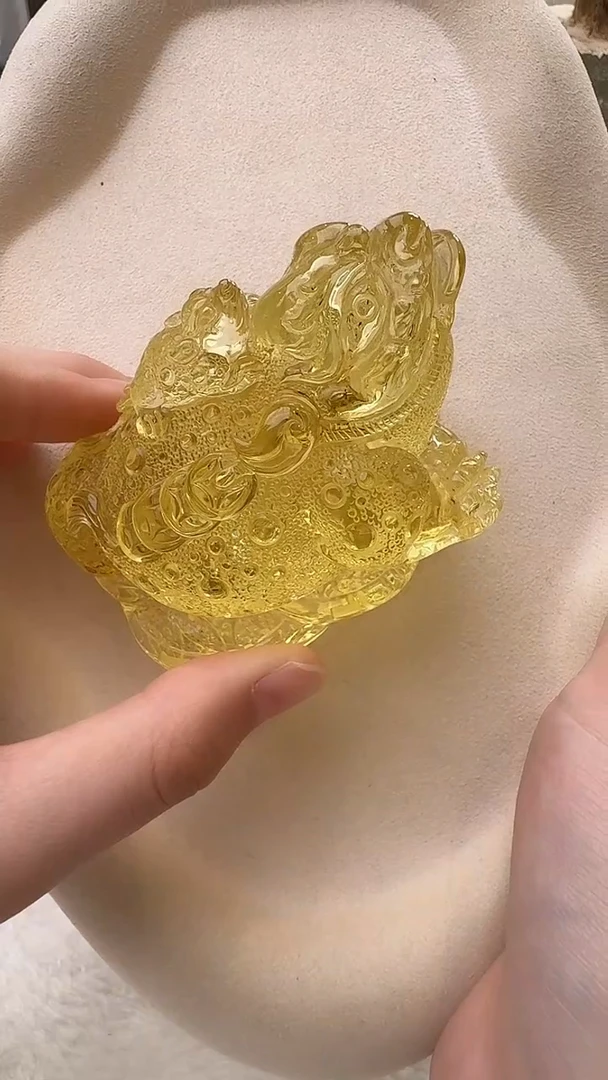 琥珀颈饰未镶嵌吊坠