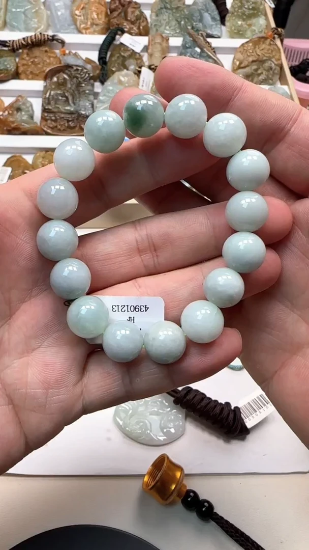 吊坠(不含链)未镶嵌翡翠老**傅天然缅甸A货翡翠（）多样性发其一