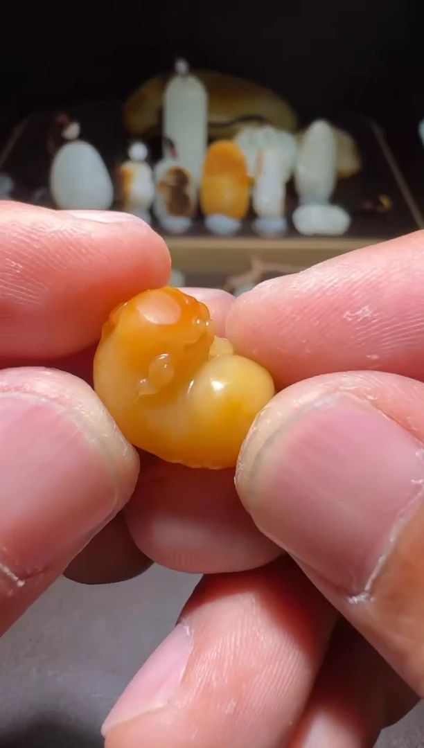 未镶嵌和田玉挂件和田玉