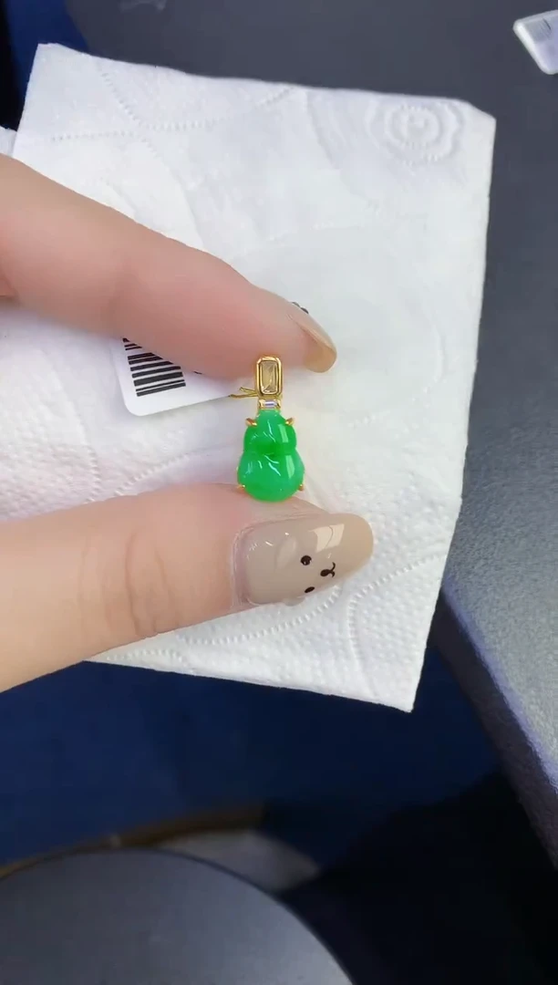 颈饰未镶嵌翡翠缅甸天然翡翠A货