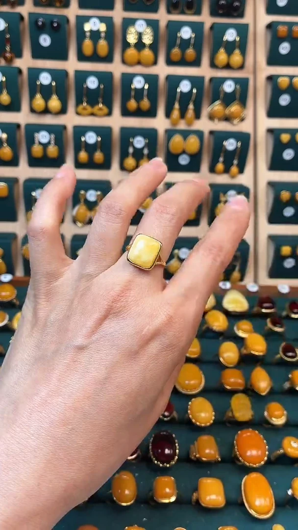 银S925镶嵌琥珀戒指精品蜜蜡戒指
