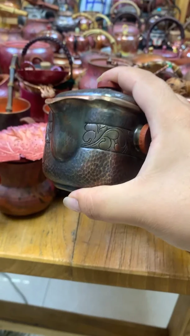 紫铜簪刻四方手抓壶