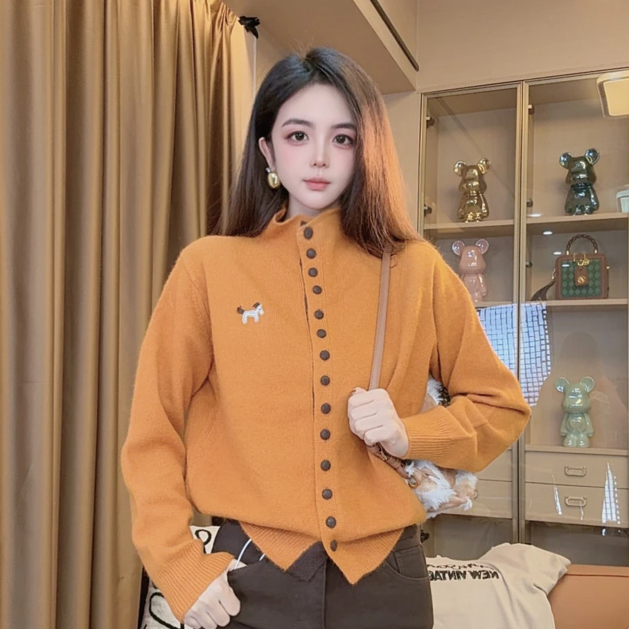 【幸运小马】2025冬季高领加厚羊毛开衫毛衣AM2238