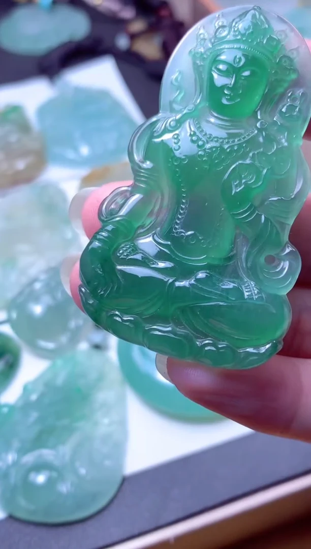 颈饰未镶嵌翡翠天然A货翡翠