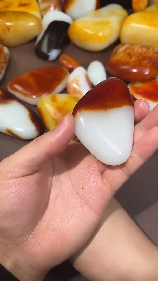 未镶嵌和田玉把件厚**物和田玉未镶嵌