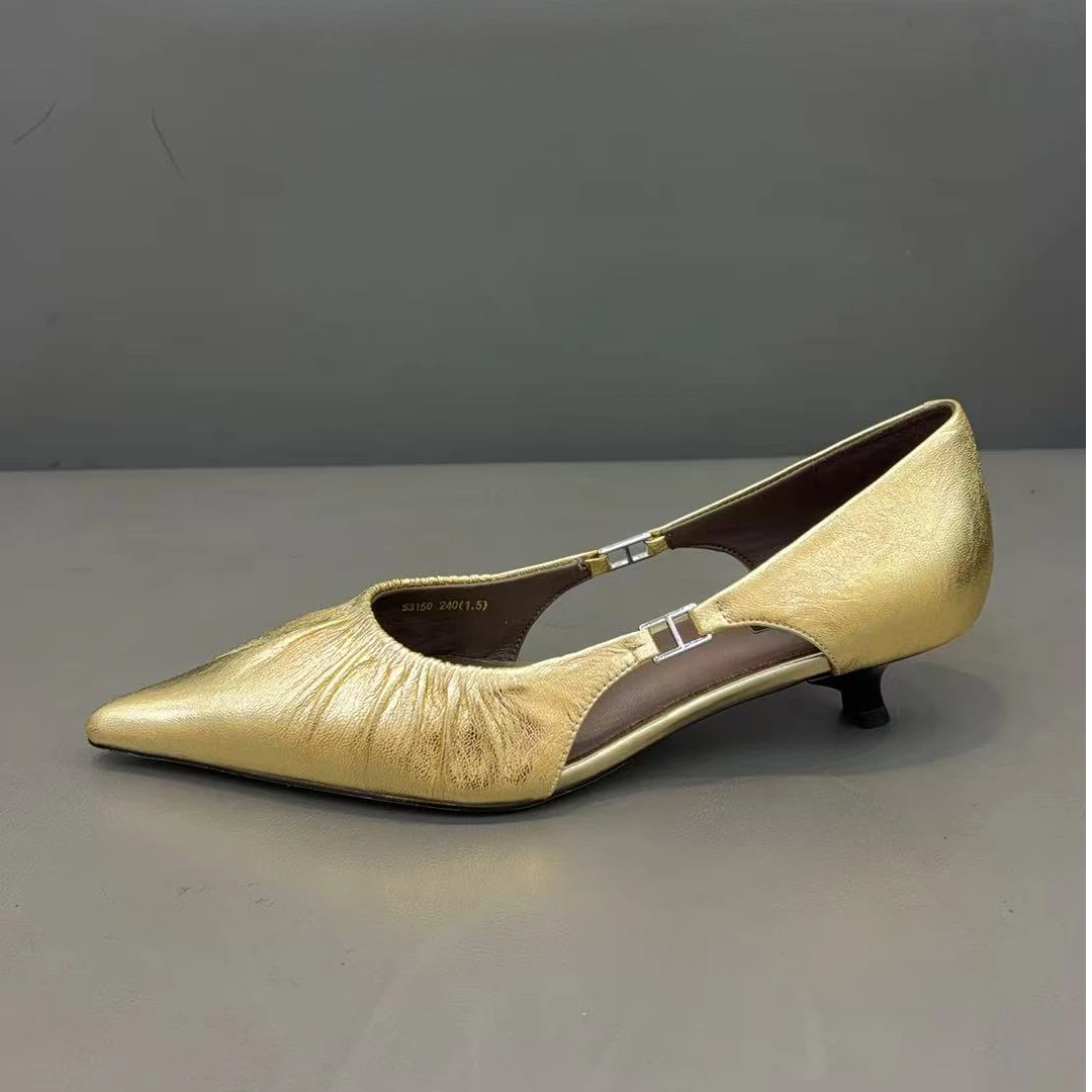 欧洲站2025春季新款金属真皮尖头浅口软底时尚皱皮低跟单鞋