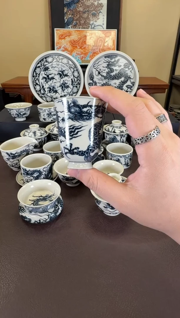 二号釉1351龙纹闻香杯