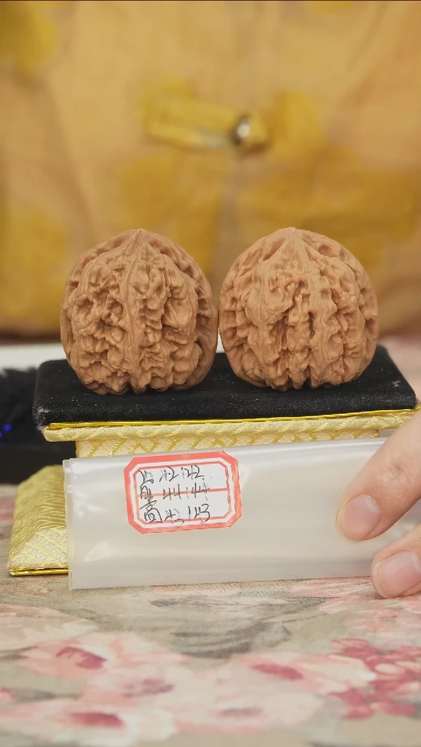 把件文玩核桃非嫁接大粗筋