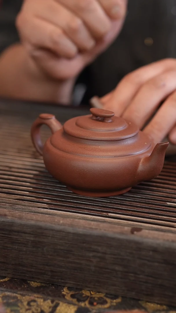 茶壶紫砂上新桥 半手工 180cc