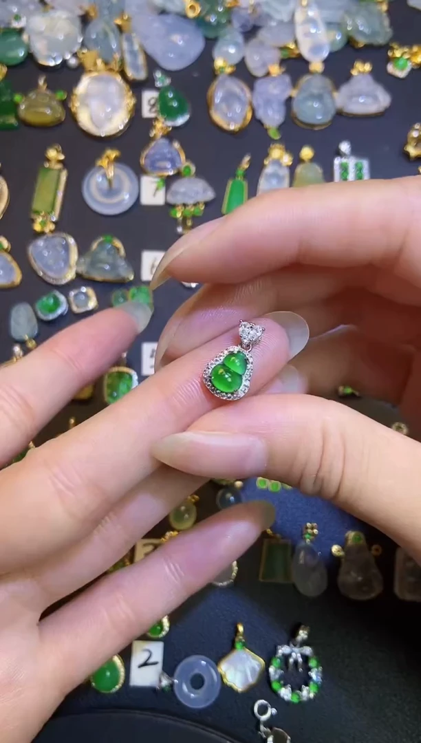 翡翠银S925镶嵌吊坠(不含链)天然A货翡翠