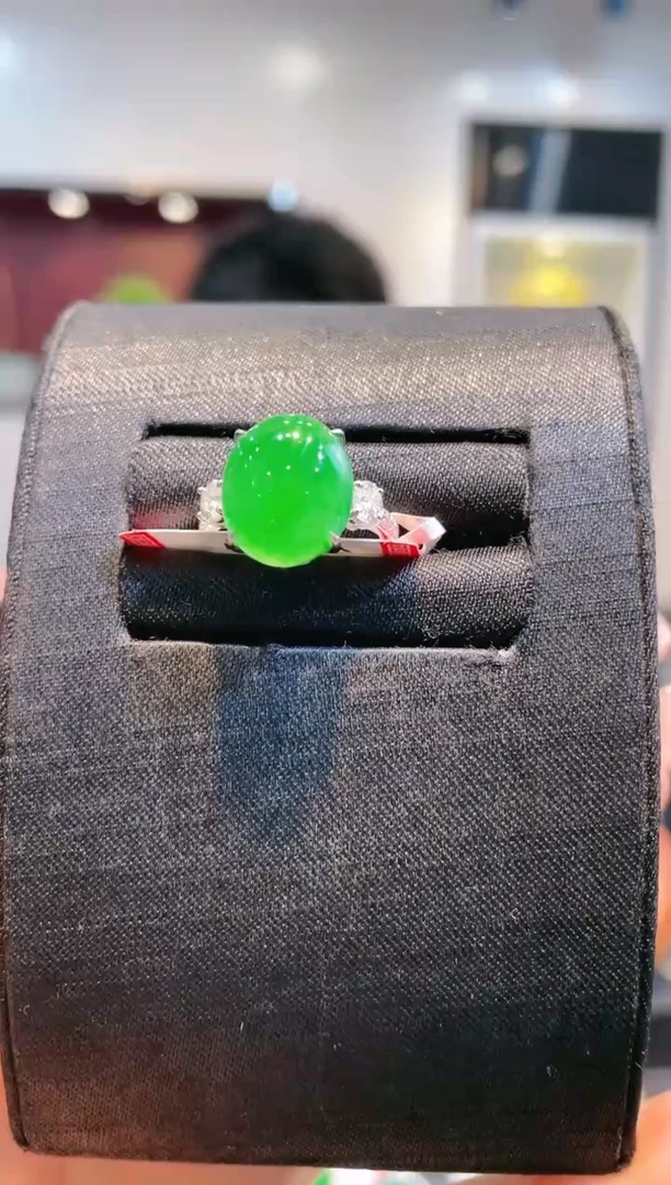 【闪购商品】翡翠颈饰18K金镶嵌A32天然A货翡翠戒指