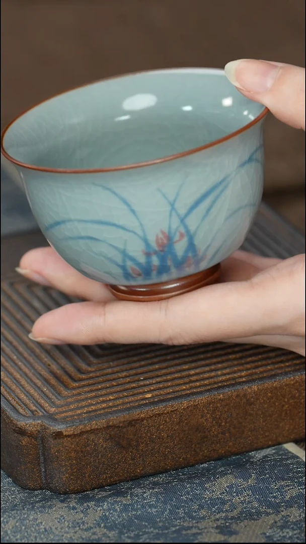 【哥窑手绘兰花杯】【9西泠纸盒】