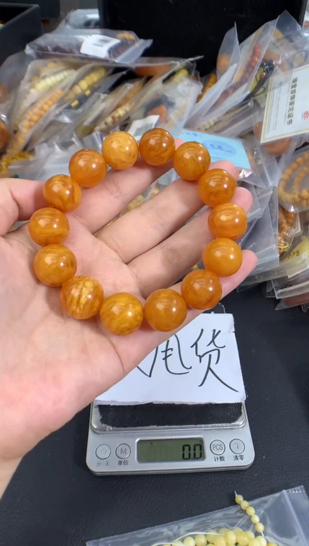 蜜蜡未镶嵌珠宝奇石1