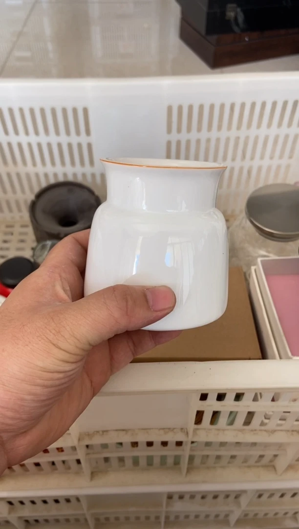 杯无运费险有瑕疵的摄影的产品有使用过的痕迹有点脏介意勿拍