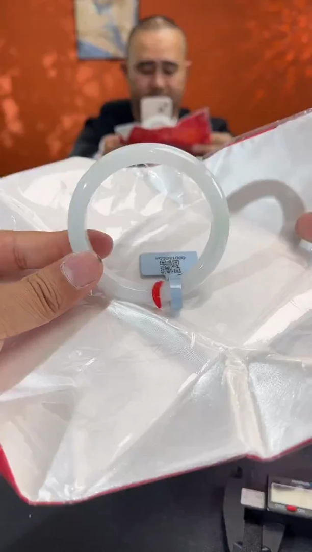 未镶嵌手镯翡翠3  56