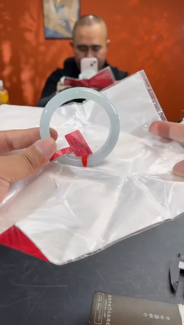 未镶嵌手镯翡翠15