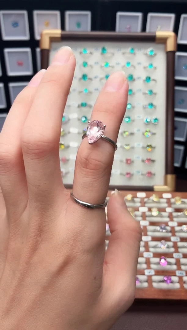 银S925镶嵌戒指绿柱石（摩根石）0000