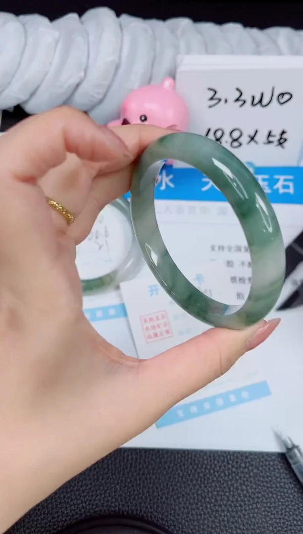 【闪购商品】石英质玉手镯未镶嵌411-61