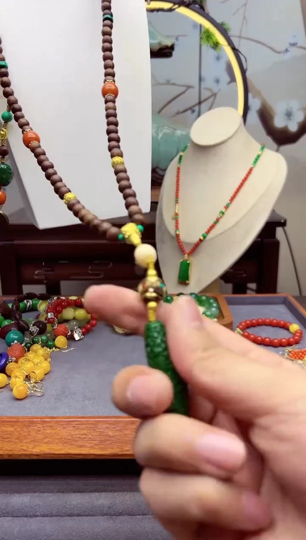 【闪购商品】翡翠颈饰14K金镶嵌x810````