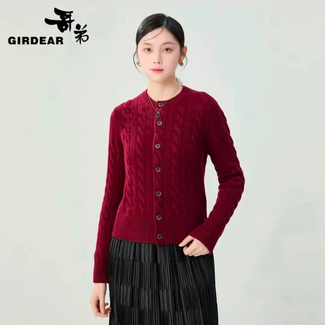 GIRDEAR/哥弟秋冬款圆领麻花纹红色简约绵羊毛开衫外套1499248