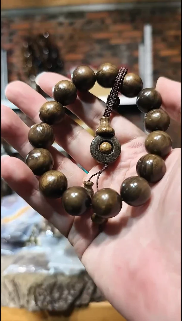 金丝楠1.5阴沉绿满花单圈