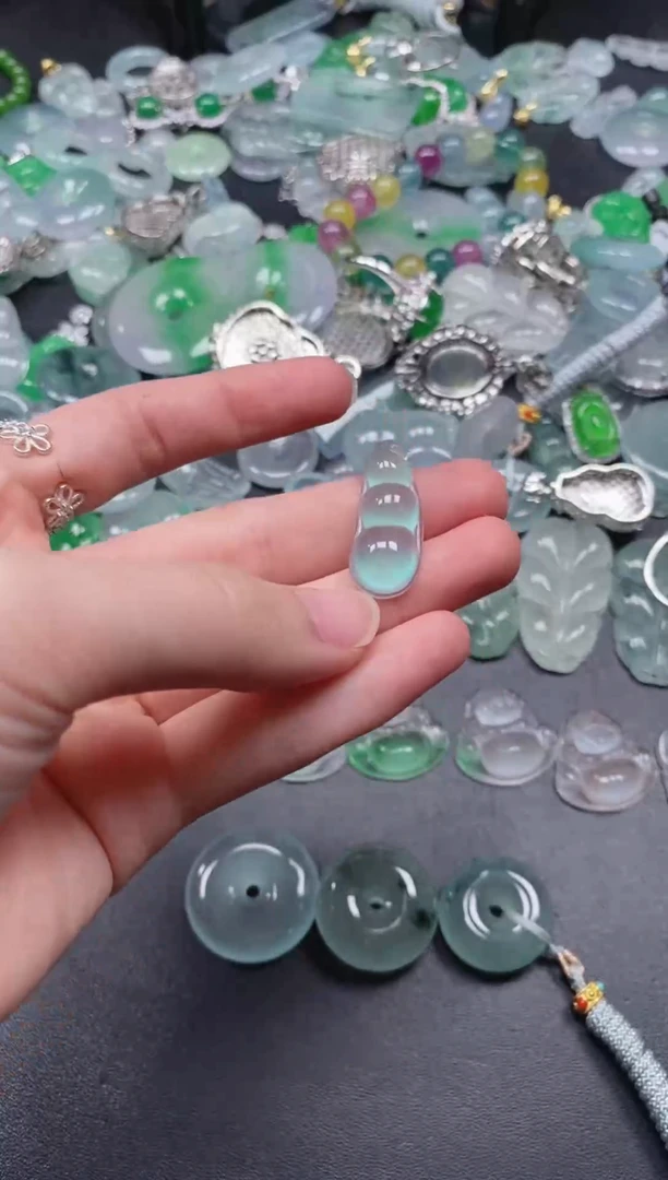 翡翠未镶嵌颈饰所见即所得（一物一图）166