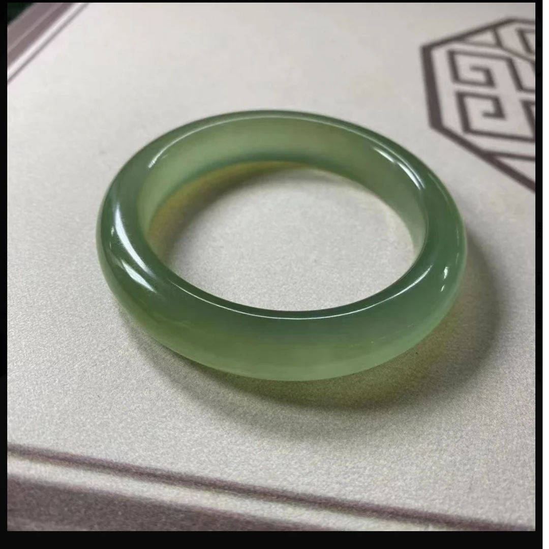 【向总宠粉】蛇纹石玉未镶嵌发一个手镯