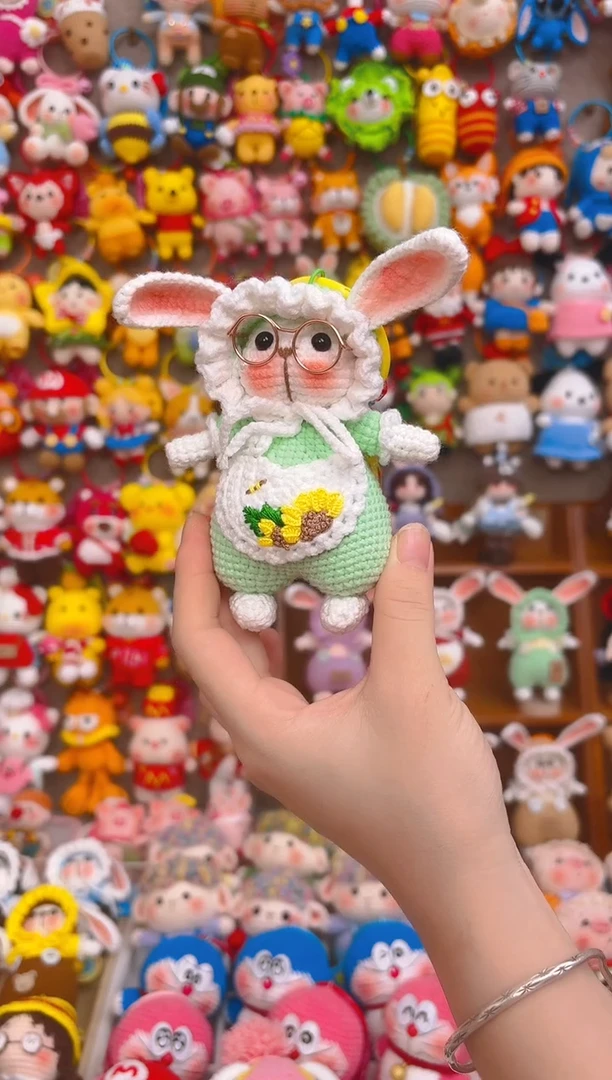 纯手工制作毛线钩织成品绿色糖兔