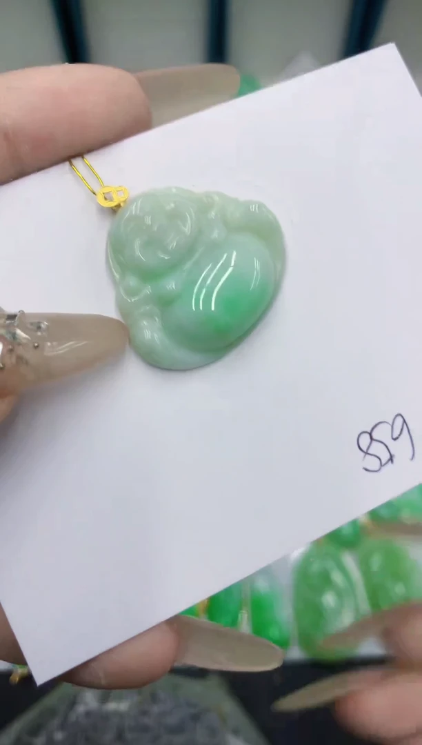 颈饰18K金镶嵌翡翠111111