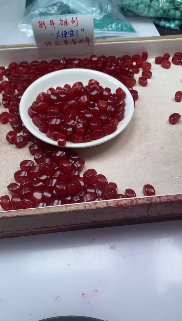 【闪购商品】玛瑙/玉髓颈饰未镶嵌w2428鸽血红扭扭珠12*8mm*20