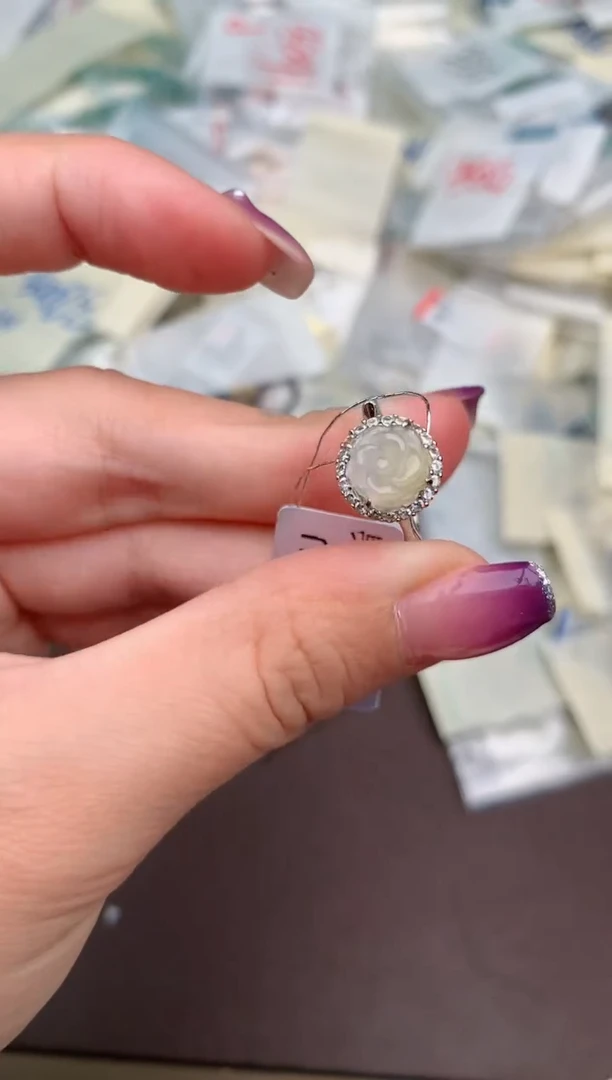 翡翠挂件银S925镶嵌一