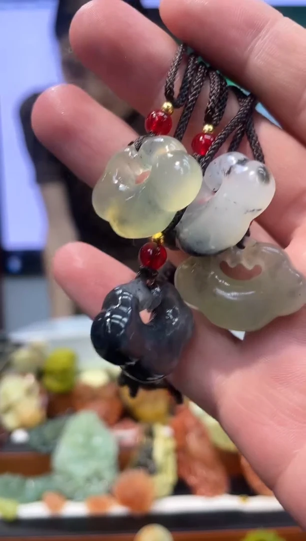 【闪购商品】岫玉吊坠未镶嵌·多样性发货*拍一发一